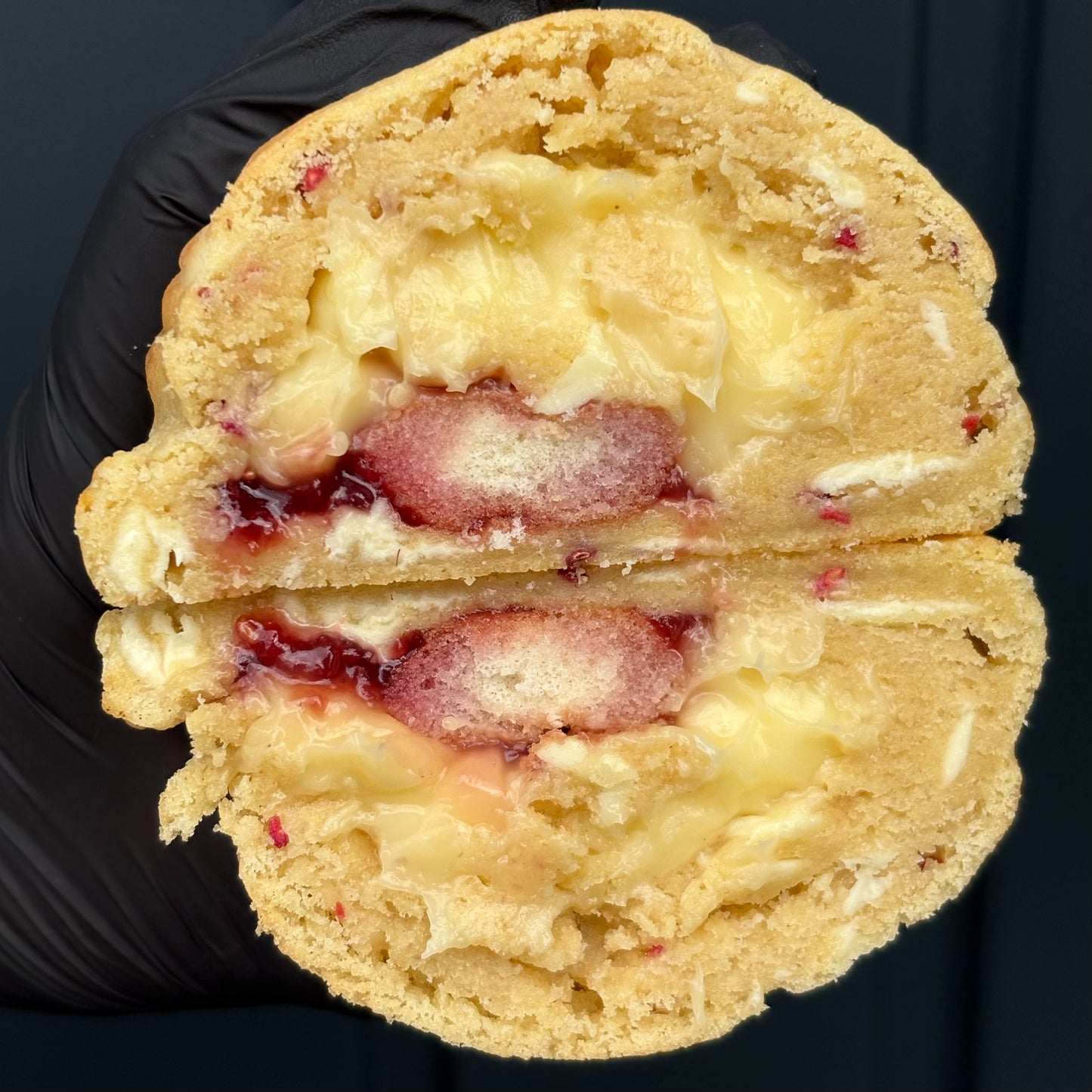 TRIFLE STUFFED COOKIE