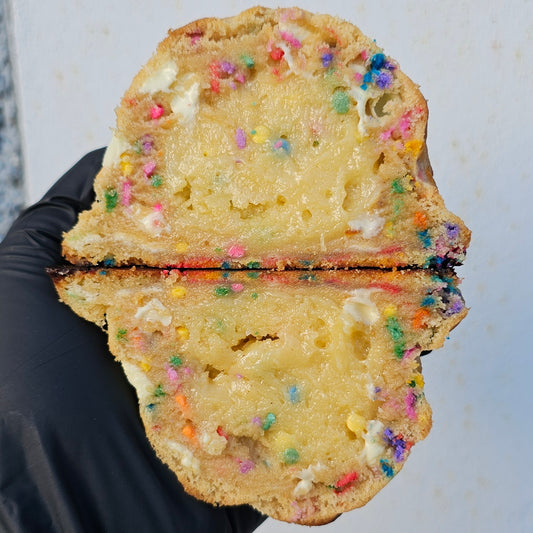 BIRTHDAY CAKE STUFFED COOKIE