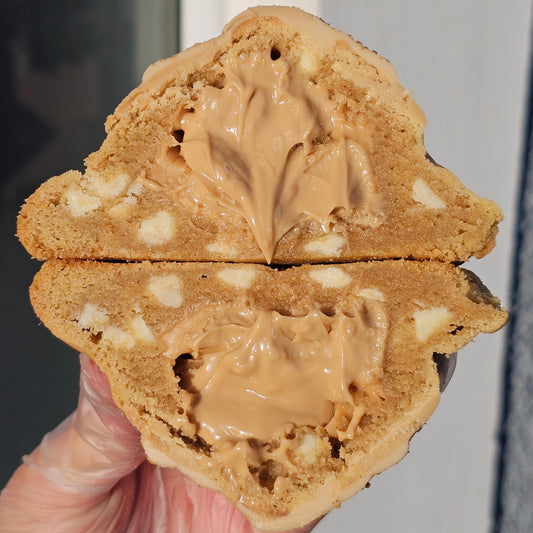 GOLDEN CHOCOLATE HONEYCOMB STUFFED COOKIE