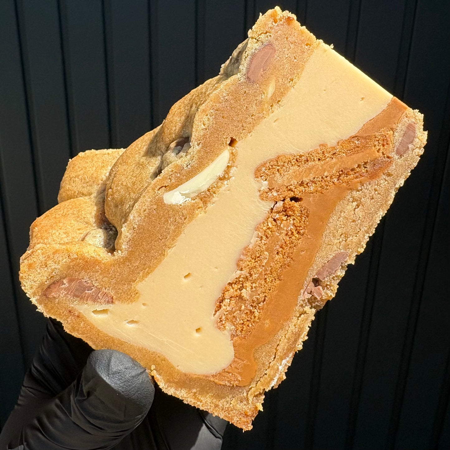 BISCOFF CARAMILK COOKIE PIE
