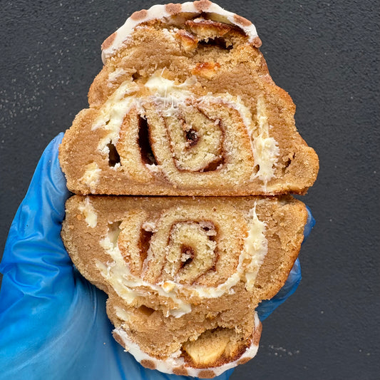 CINNAMON ROLL STUFFED COOKIE