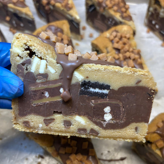 MARS BAR BOOST & OREO COOKIE PIE